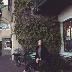 Meet your Posher, Athena